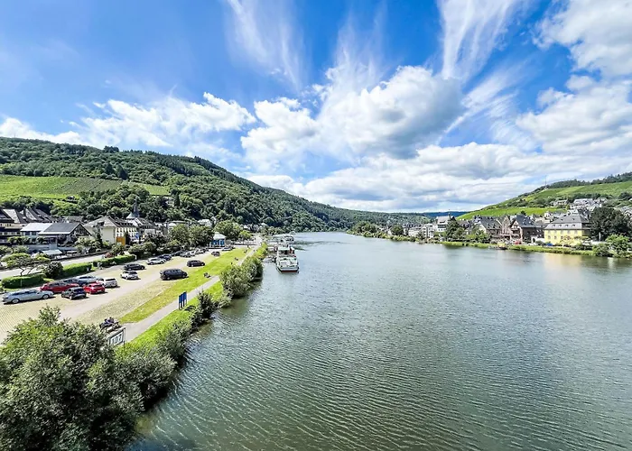 In Mit Kleinem Garten By Interhome