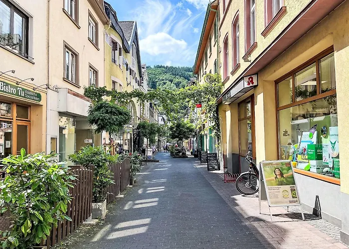 In Mit Kleinem Garten By Interhome Apartmán